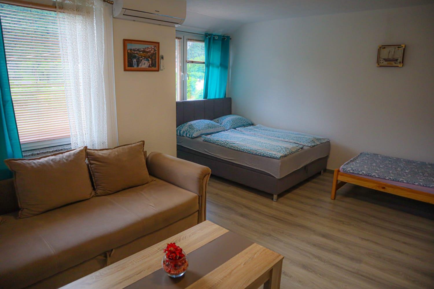 Apartments Bozena ไยเซ ภายนอก รูปภาพ